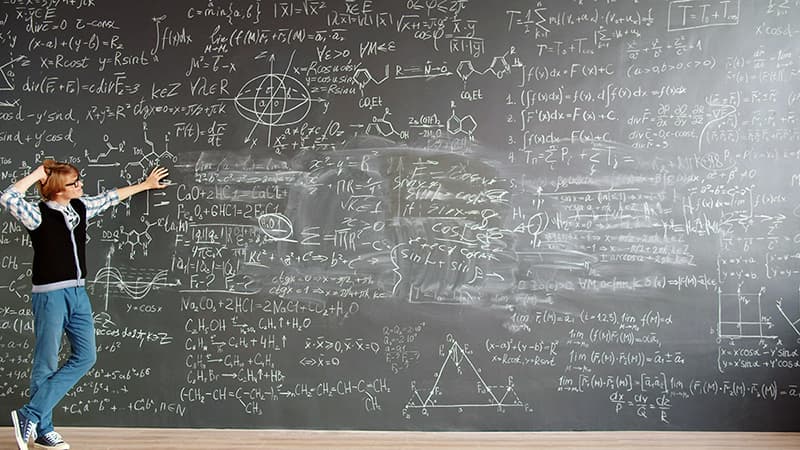 Diagramme complexe en train d'être organisé, symbolisant la structuration de l'information par l'intelligence artificielle