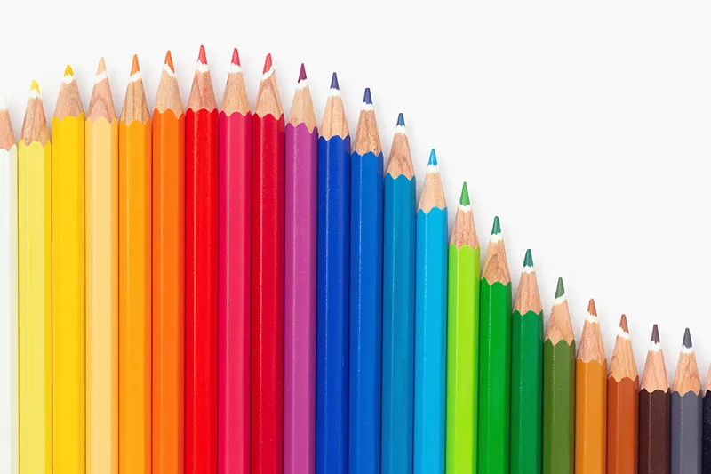 Graphique en barres 3D vert avec une flèche montante, symbolisant la viralité et la croissance
