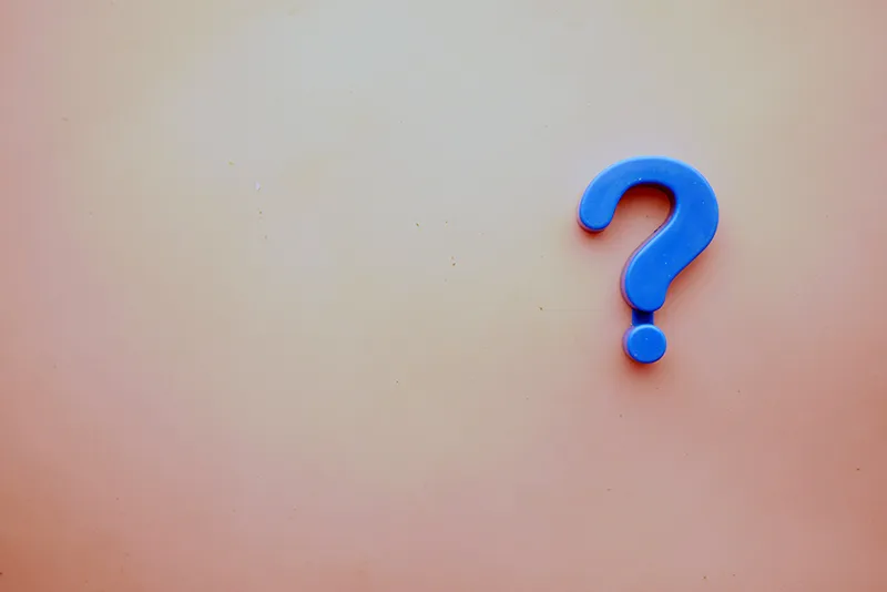 Le carrousel "FAQ" : raccourcir le cycle de vente en détruisant les doutes