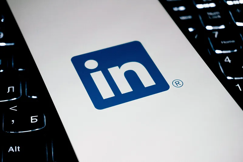 Comment créer un carrousel unique qui performe sur LinkedIn ET Instagram