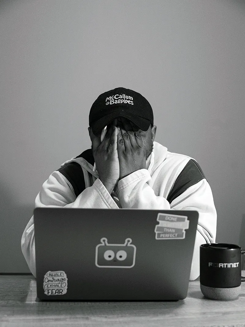 Résilience algorithmique : comment gérer la baisse de motivation quand un post fait un "flop"