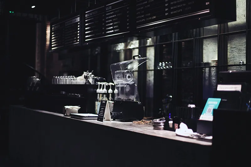 Restaurateurs & Hôteliers : dépasser la simple photo de plat avec des carrousels immersifs