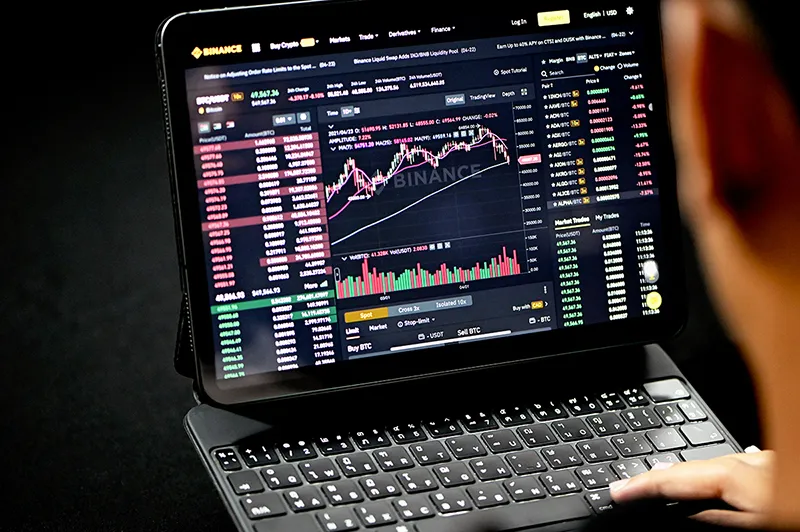 Comment vulgariser un sujet complexe (Tech, Finance) en un carrousel digeste